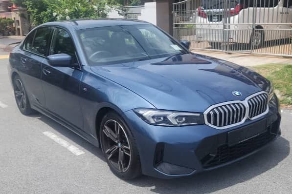 BMW 320i PM138FV000Y645084 2025