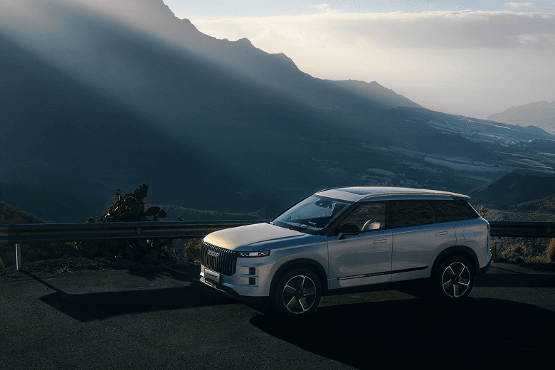 Subscribe to a Premium Off-Road Jaecoo