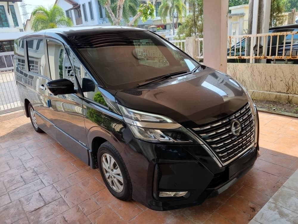 Nissan Serena 2.0 Highway Star 2022