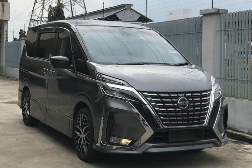 Nissan Serena 2.0 Highway Star 2023